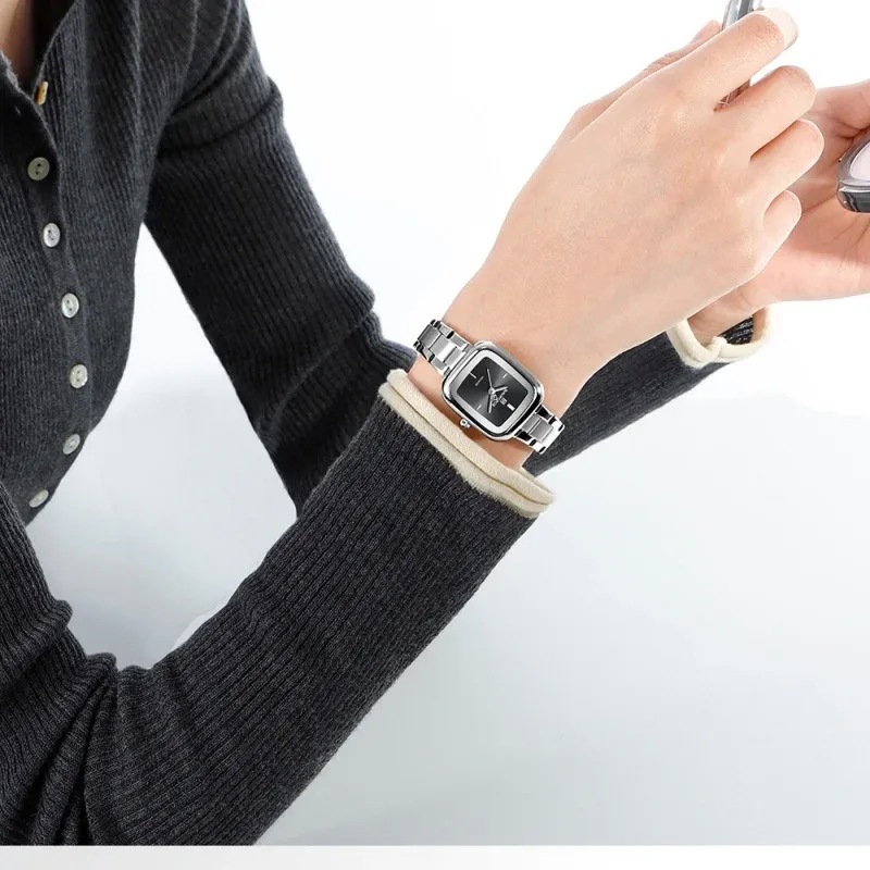 네비포스 NF5075 여성용 사각 스틸 쿼츠 시계