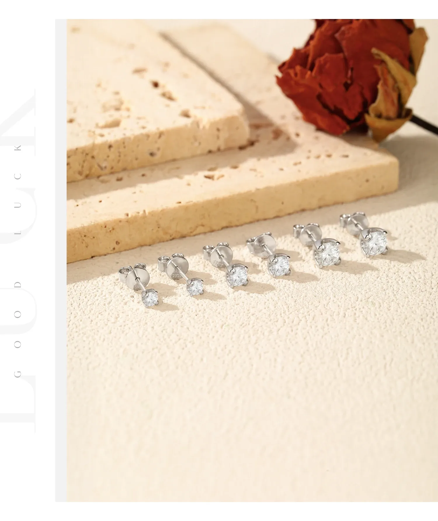 MODIAN D컬러 모이사나이트 925 실버 라운드 스터드 귀걸이