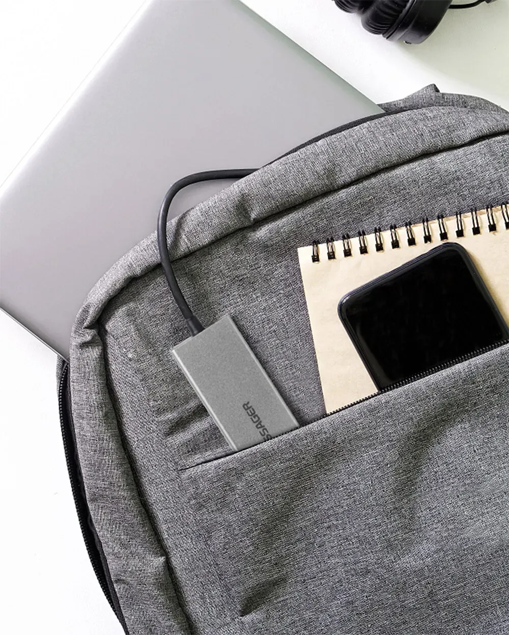 에사저 5-in-1 USB-C 4K HDMI 노트북 도킹 허브