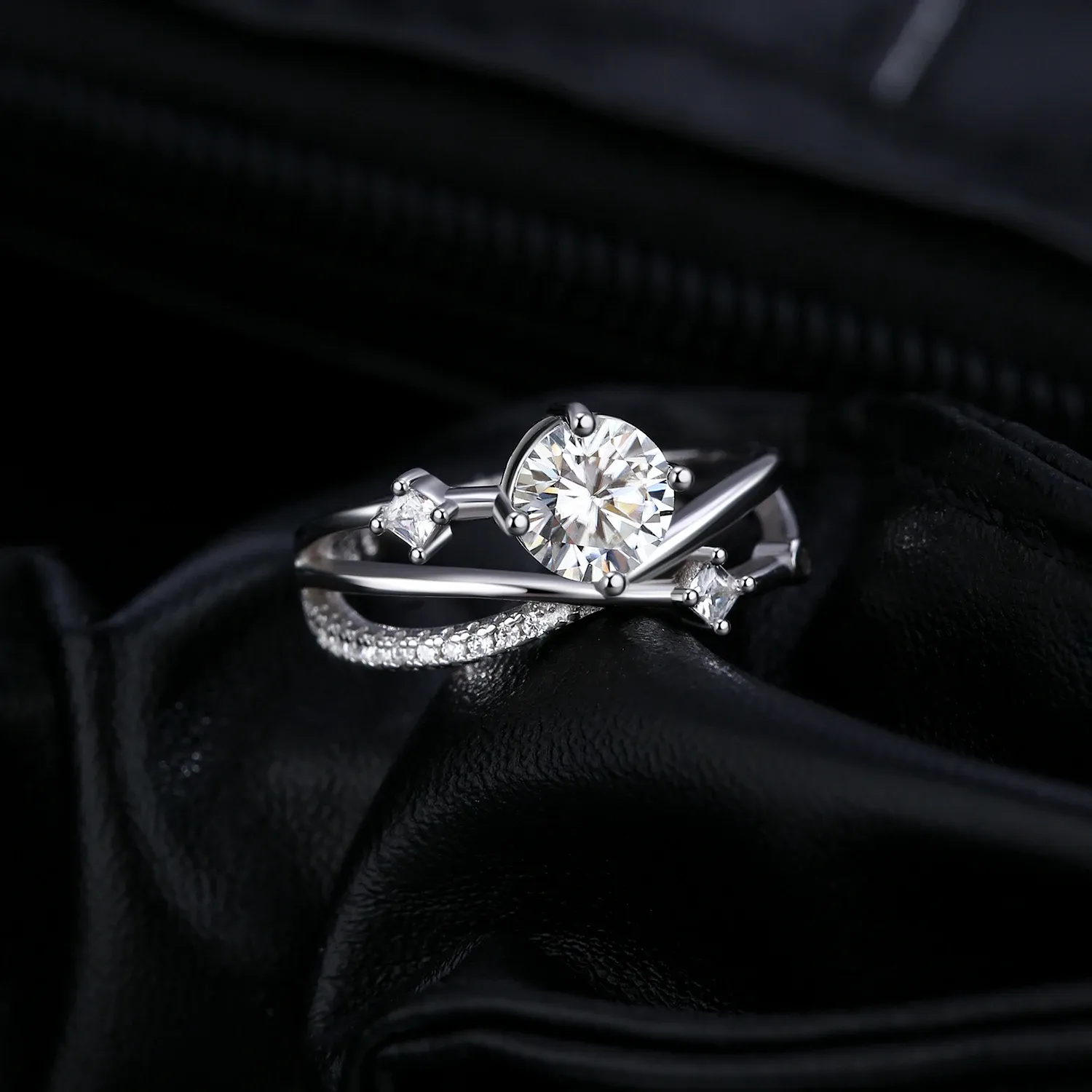 MODIAN 1캐럿 모이사나이트 925 실버 클래식 웨딩 링