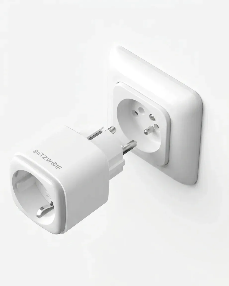 블리츠울프 스마트 전원 소켓 화이트 제품컷